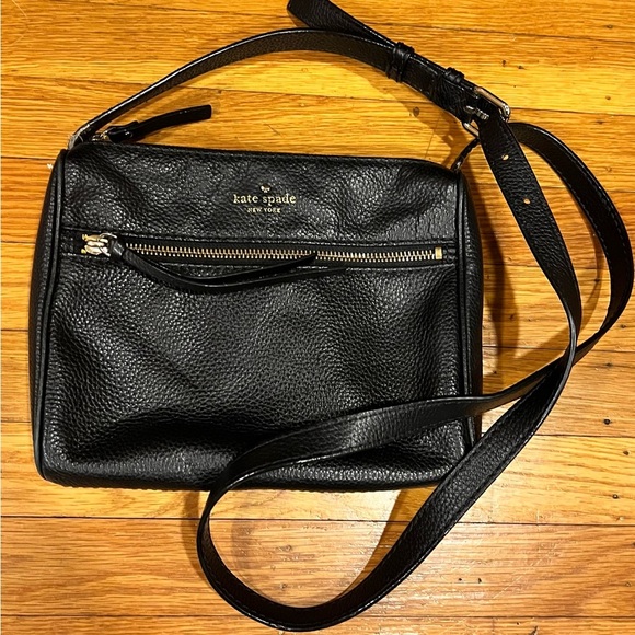 kate spade Handbags - Kate Spade Black Leather Crossbody Bag